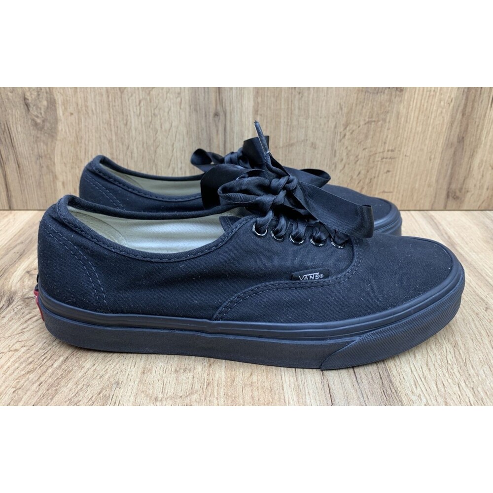 VANS Triple Black Athletic Canvas Skate Sneakers Shoes Size 8 Men / 9.5 Women's - Picture 2 of 13